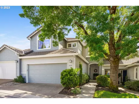 9836 NW Silver Ridge Loop, Portland, OR 97229