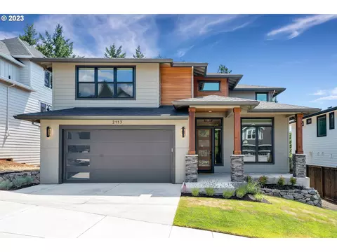 2113 Deerhill Ln, West Linn, OR 97068
