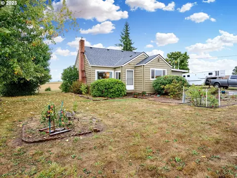 9495 Helmick Rd, Monmouth, OR 97361
