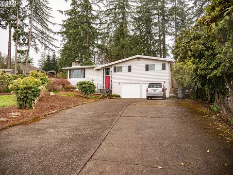 1420 Evergreen Ln, Sweet Home, OR 97386