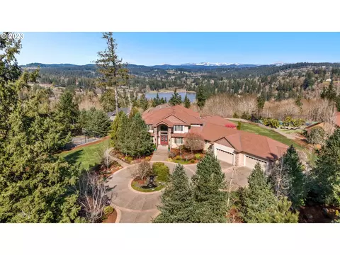 20604 S Monpano Overlook Dr, Oregon City, OR 97045