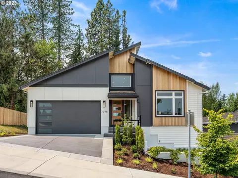 7095 SW 25th Ave, Portland, OR 97219