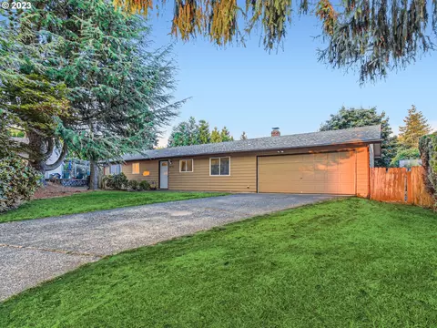 9721 NW 17th Ave, Vancouver, WA 98665