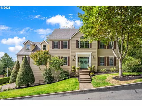 1 Creekside Ter, Lake Oswego, OR 97035