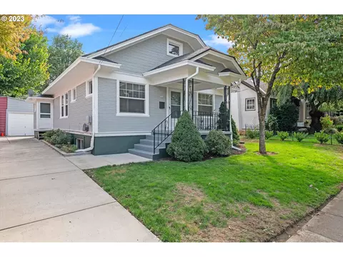 102 NE 45th Ave, Portland, OR 97213