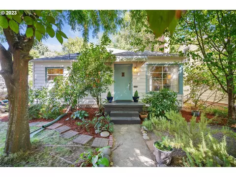 5930 SE 23rd Ave, Portland, OR 97202