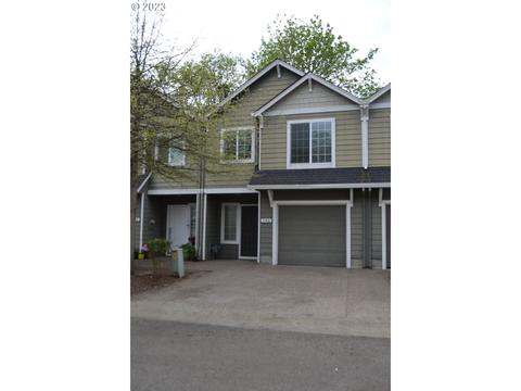 746 NW 3rd Ave, Canby, OR 97013 photo 1