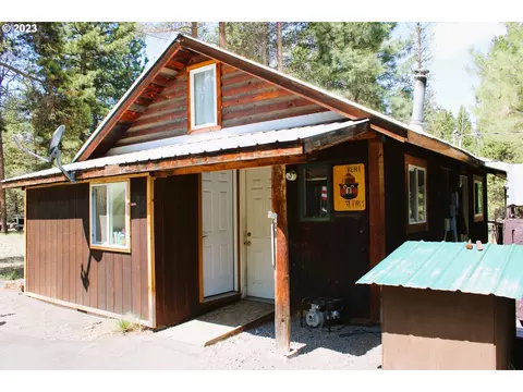 51618 Ash Rd, La Pine, OR 97739