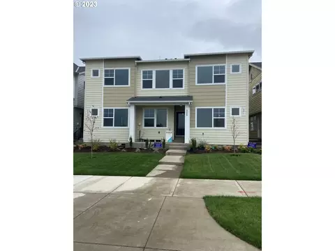 8077 SE Kinnaman St, Hillsboro, OR 97123