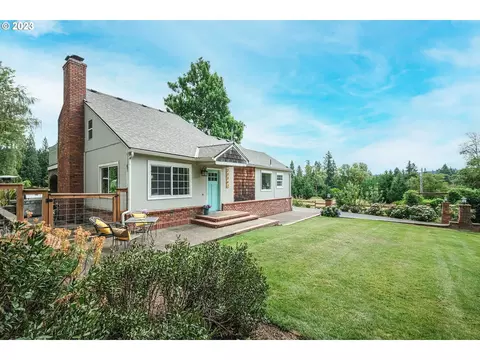 22362 S Grapevine Rd, West Linn, OR 97068