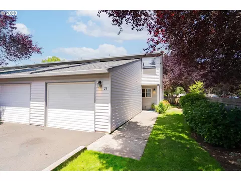 5301 Plomondon St #F23, Vancouver, WA 98661