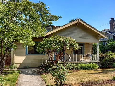 4319 SE Ash St, Portland, OR 97215