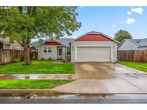 1953 S 57th St, Springfield, OR 97478