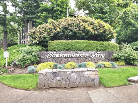9934 SE Talbert St, Clackamas, OR 97015