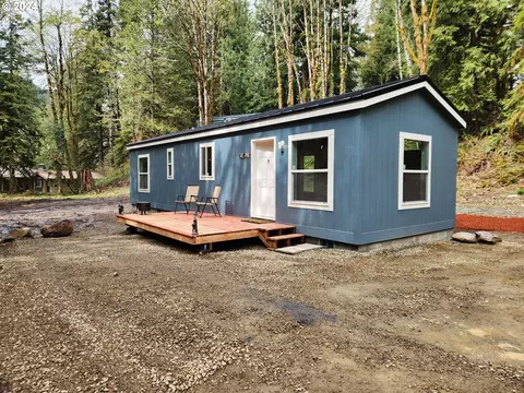 28194 E Lost Ln, Welches, OR 97067