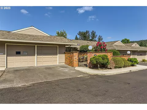 16909 SW Monterey Ln, Portland, OR 97224