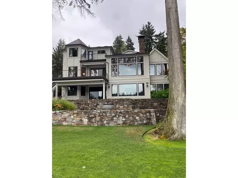 1653 Lake Front Rd, Lake Oswego, OR 97034