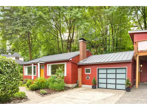 3030 NW Cornell Rd, Portland, OR 97210