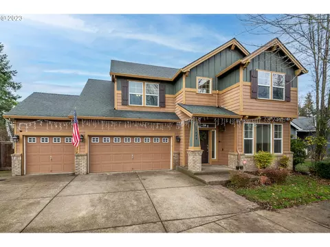 1004 Leopold Dr, Eugene, OR 97402