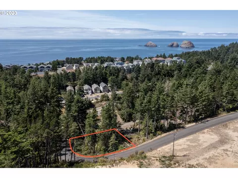 Highland Dr, Oceanside, OR 97134