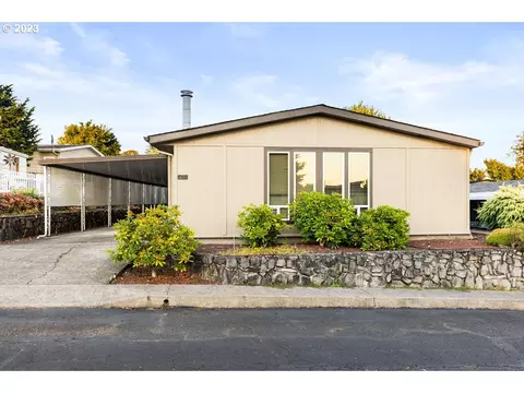 17401 SE 39th St #84, Vancouver, WA 98683