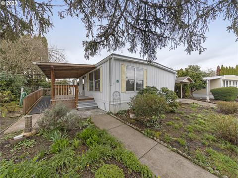 570 N 10th Ave #52, Cornelius, OR 97113