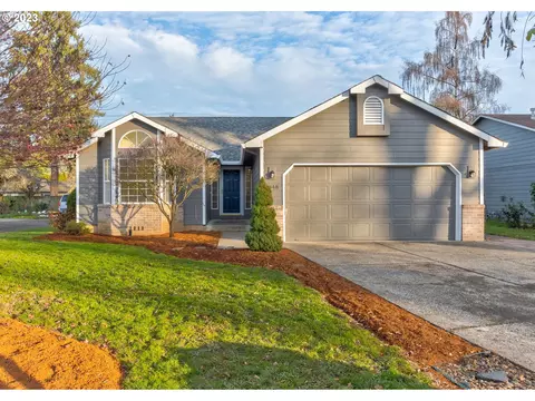848 NW 1st Pl, Hillsboro, OR 97124