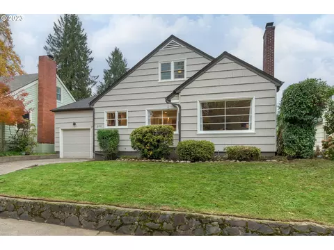 2175 Onyx St, Eugene, OR 97403