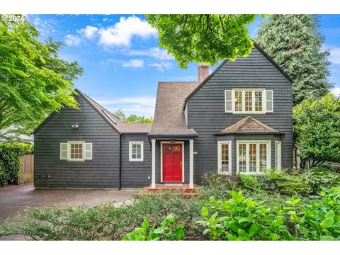 7901 SE 34th Ave, Portland, OR 97202