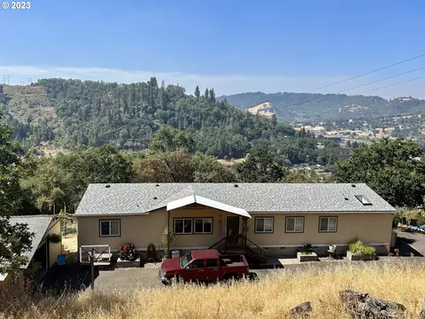 191 Cegavske Ln, Roseburg, OR 97470