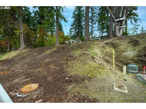 2993 Capital Dr #1, Eugene, OR 97403 photo 7