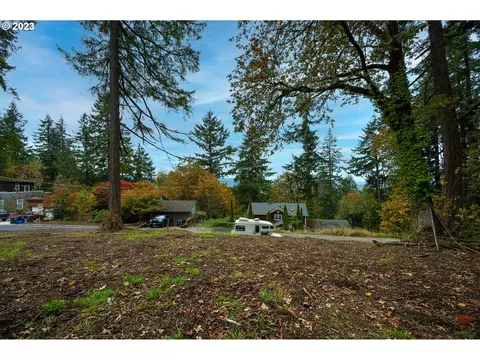 2993 Capital Dr #1, Eugene, OR 97403 photo 4