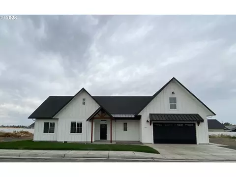592 SW Desert Sky Dr, Hermiston, OR 97838