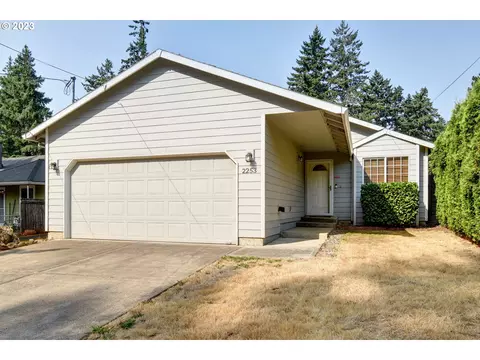 2253 SE 142nd Ave, Portland, OR 97233