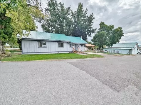 1508 Jasper St, Cove, OR 97824