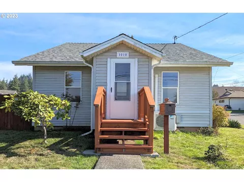 1010 N Elliott St, Coquille, OR 97423