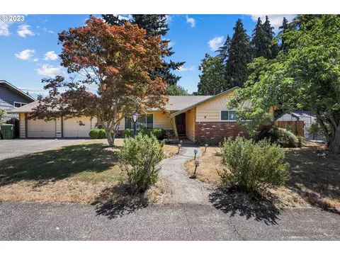 680 Clarmount St NW, Salem, OR 97304