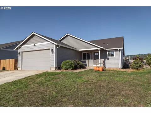 769 SE Meadows Loop, Sheridan, OR 97378