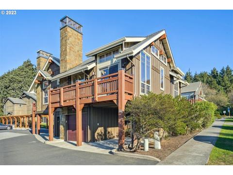 132 E Surfcrest Ave #C2C, Cannon Beach, OR 97110