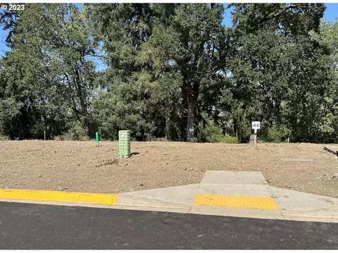 3046 NW Pinehurst Dr #46, Mcminnville, OR 97128