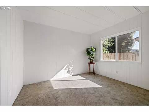 5949 Lilac Ln, Springfield, OR 97478 photo 31