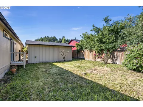 5949 Lilac Ln, Springfield, OR 97478 photo 42
