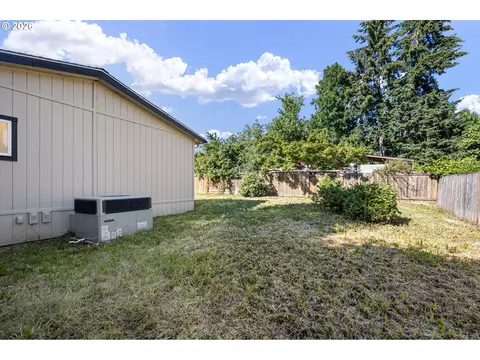5949 Lilac Ln, Springfield, OR 97478 photo 41