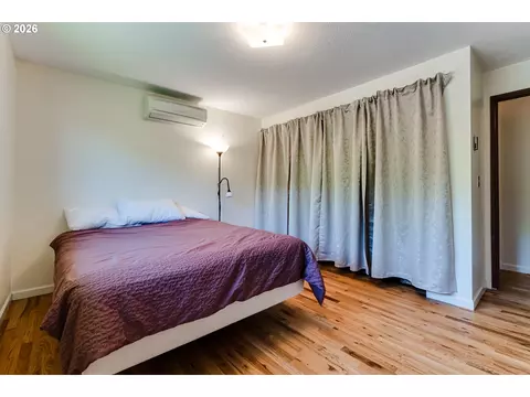 450 W 28th Ave, Eugene, OR 97405 photo 22