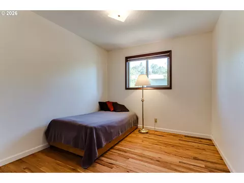 450 W 28th Ave, Eugene, OR 97405 photo 24