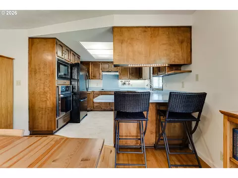 450 W 28th Ave, Eugene, OR 97405 photo 18