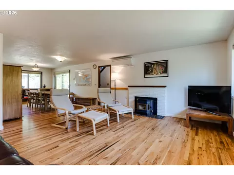 450 W 28th Ave, Eugene, OR 97405 photo 7
