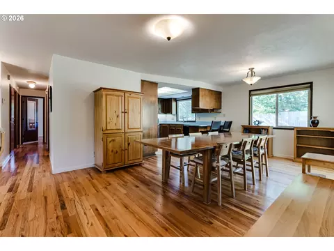 450 W 28th Ave, Eugene, OR 97405 photo 12