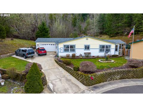 204 Samantha Way, Canyonville, OR 97417