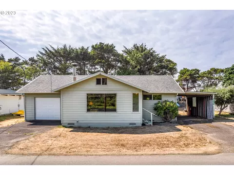 25740 Nedonna Ave, Rockaway Beach, OR 97136